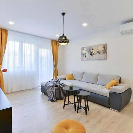 Zara Lumina Apartment מראה חיצוני תמונה